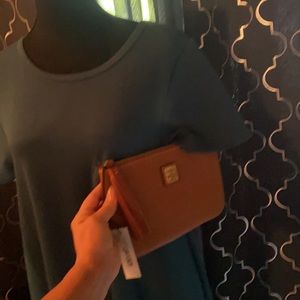 Dooney & Bourke clutch/wallet authentic NWTs